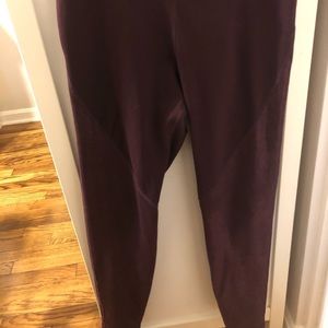 Old Navy maroon shimmer compression leggings